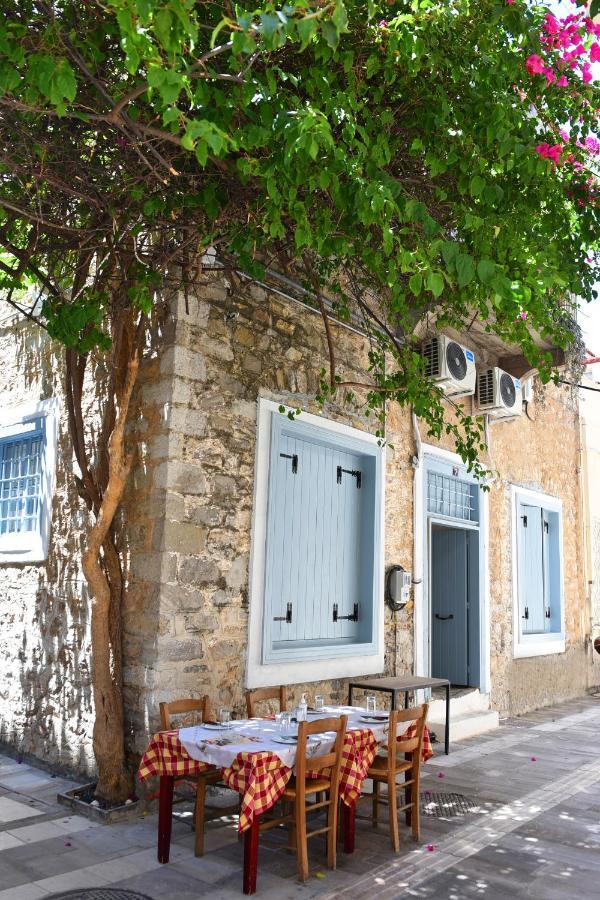 Margietta'S Suites Nafplion Exteriör bild